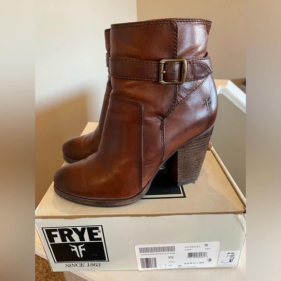 Frye Patty Riding Boots - Leather block heel - size 5.5 - Picture 3 of 6